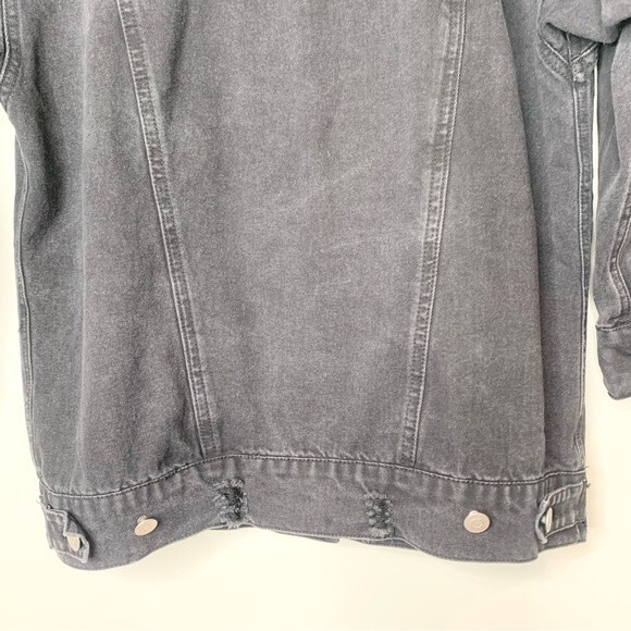 Love Tree Denim Black Oversized Distressed Jean Jacket Small - Picture 9 of 13